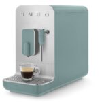 Автоматическая кофемашина Smeg BCC02EGMEU